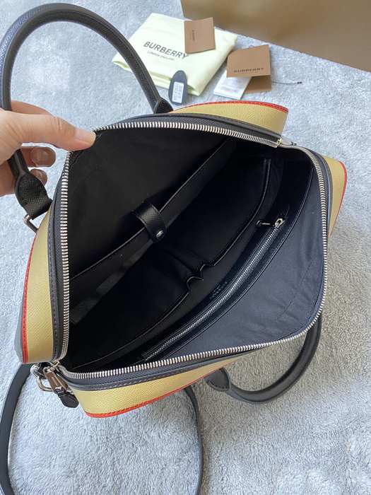 Burberry Tote with elegant design Brown 01A