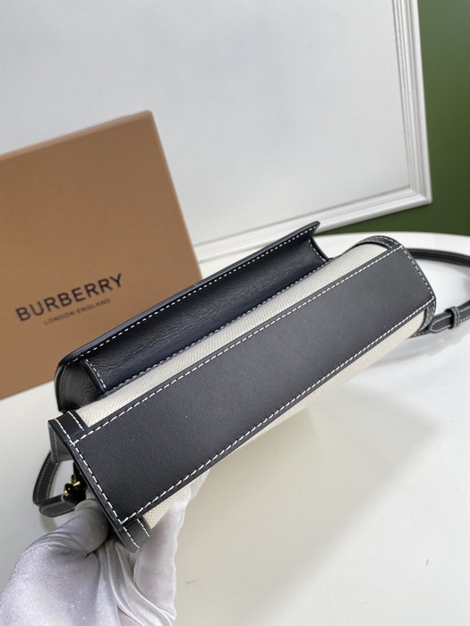 Burberry Tote with handle and pocket Brown 01A