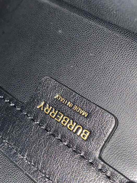 Burberry Tote with leather accents Brown 01A