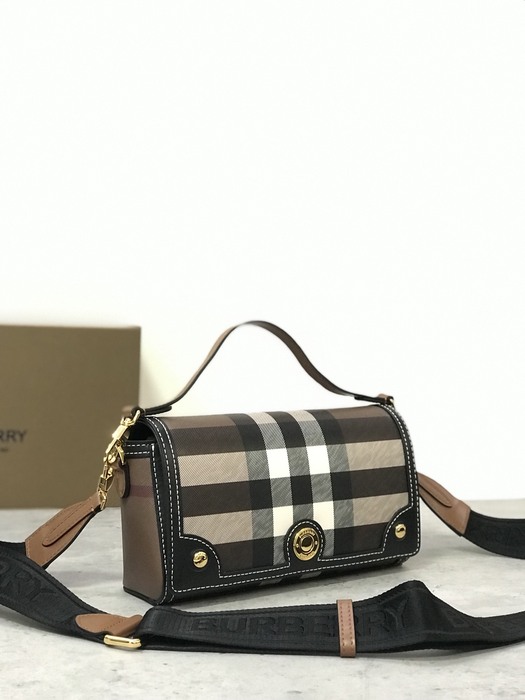 Burberry Tote with modern design elements Black 01A