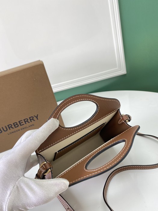 Burberry Tote with modern design features Brown 01A