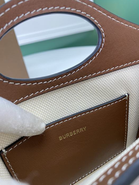 Burberry Tote with modern design features Brown 01A