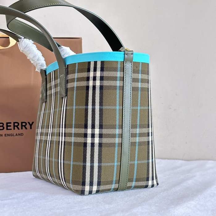 Burberry Tote with pattern and handle features Green 01A