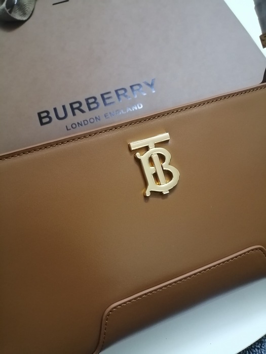 Burberry Tote with shoulder straps Brown 01A