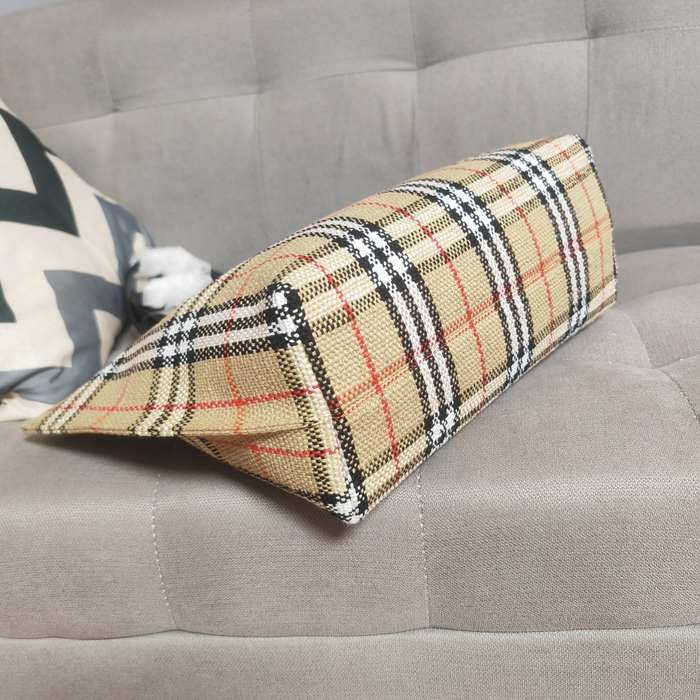 Burberry Tote with structured design Beige 01A