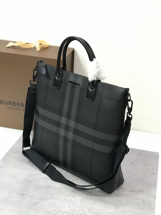 Burberry Tote with structured silhouette Black 01A