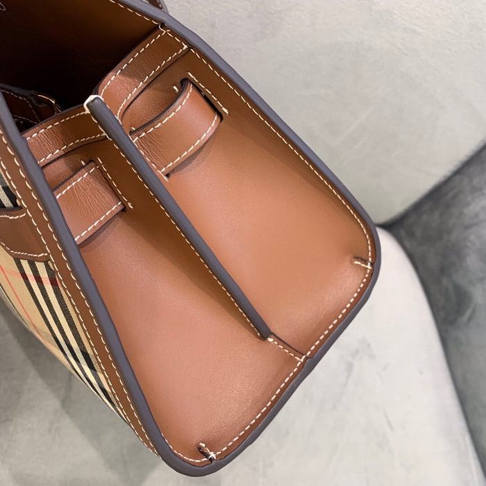 Burberry Tote with stylish features Brown 01A 2