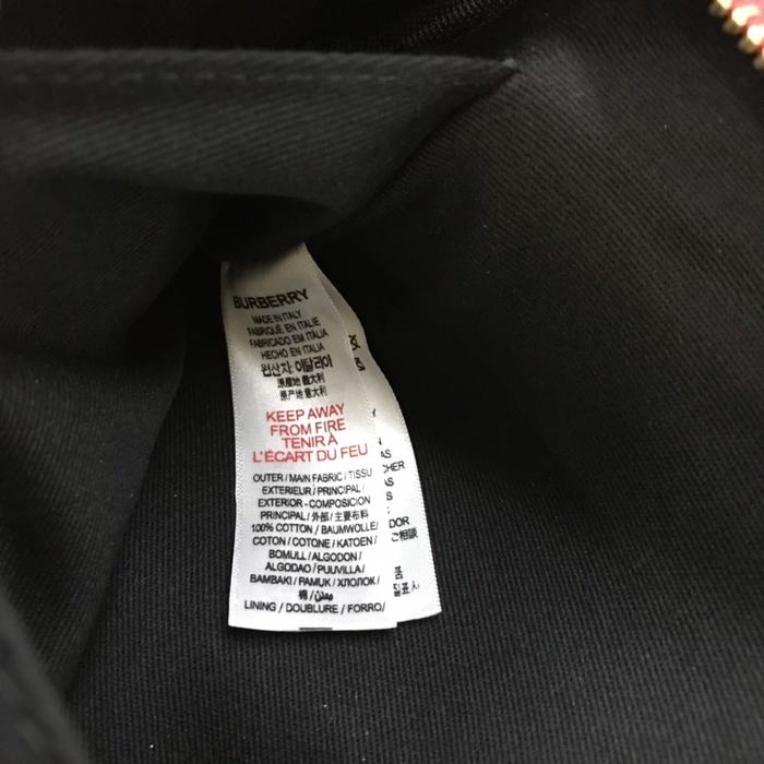 Burberry Tote with stylish features Tan 01A