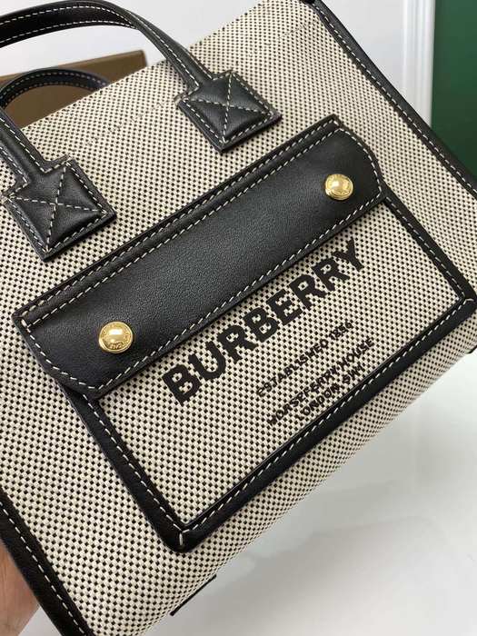 Burberry Tote with stylish traits Beige 01A 2
