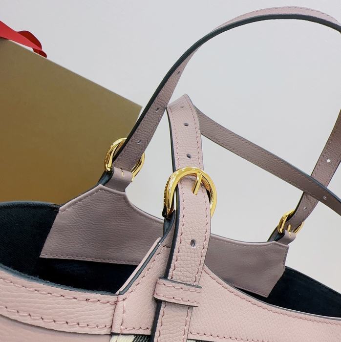 Burberry Tote with stylish traits Beige 01A