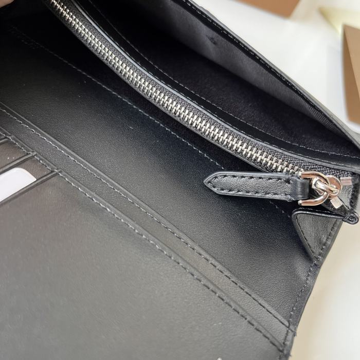 Burberry Tote with textured leather finish Black 01A