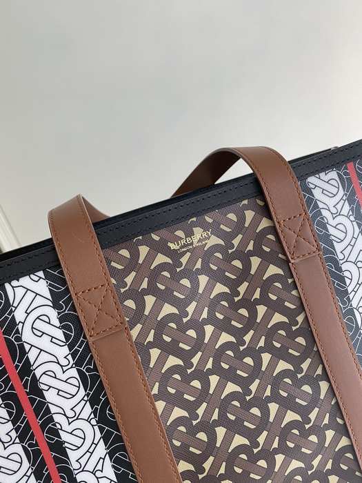 Burberry Tote with unique pattern and texture Brown 01A