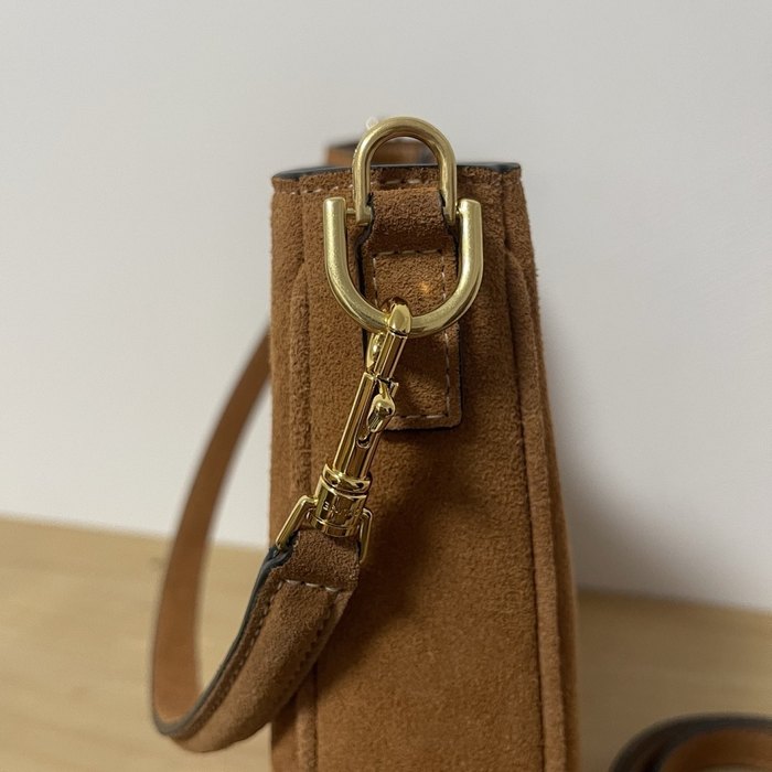 Celine Tote Bag with stylish features Tan 01A 2