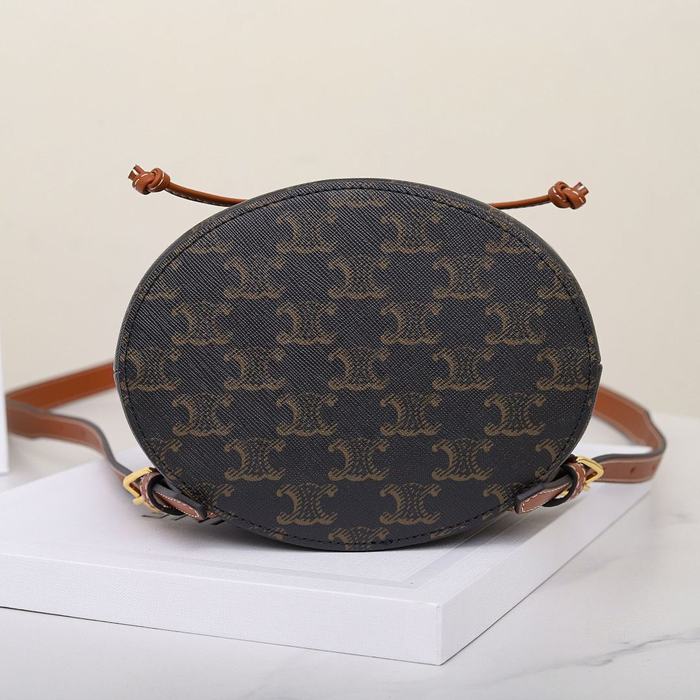 Celine Tote bag with elegant contours Brown 01A