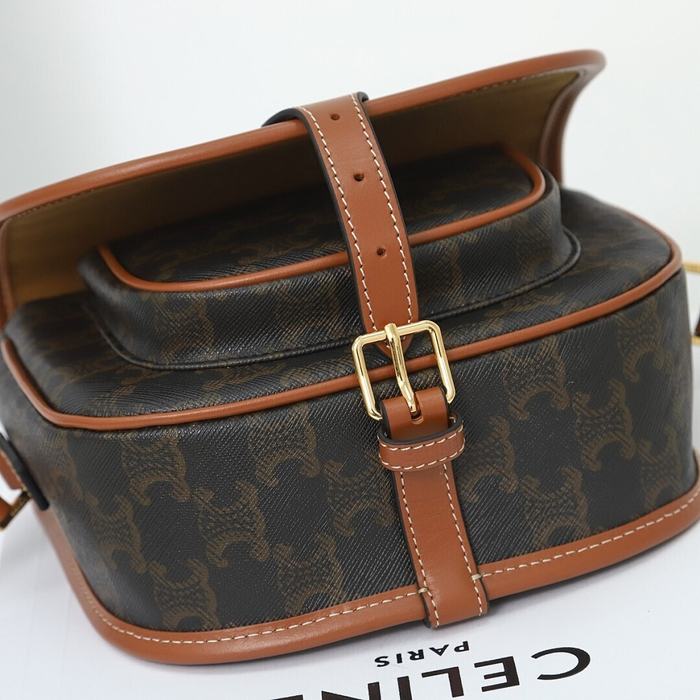 Celine Tote bag with leather surface Brown 01A