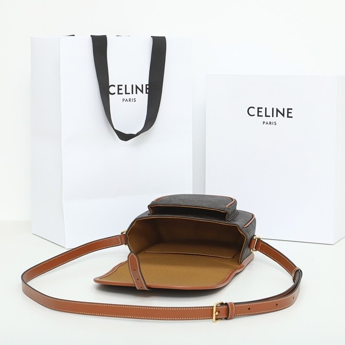 Celine Tote bag with leather surface Brown 01A
