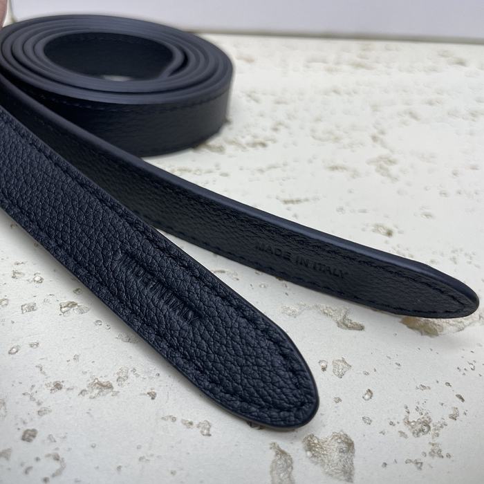 Celine Tote bag with minimalistic traits Black 01A