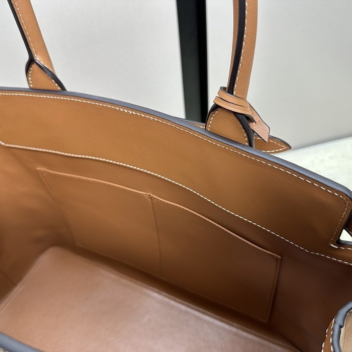 Celine Tote bag with structured design Brown 01A 3