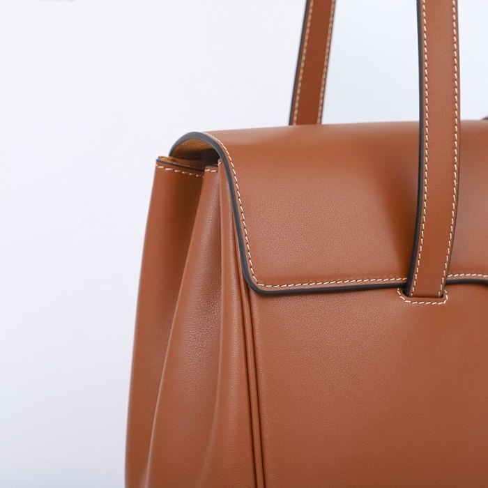 Celine Tote bag with structured design Tan 01A