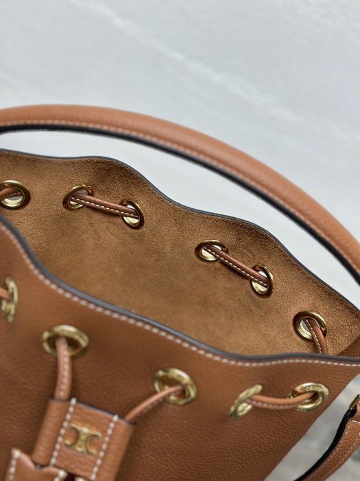 Celine Tote bag with stylish features Brown 01A 7