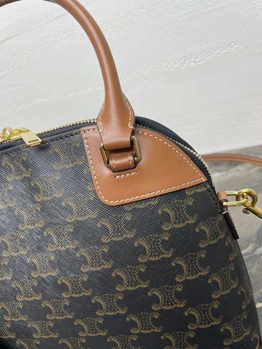 Celine Tote bag with stylish features Brown 01A