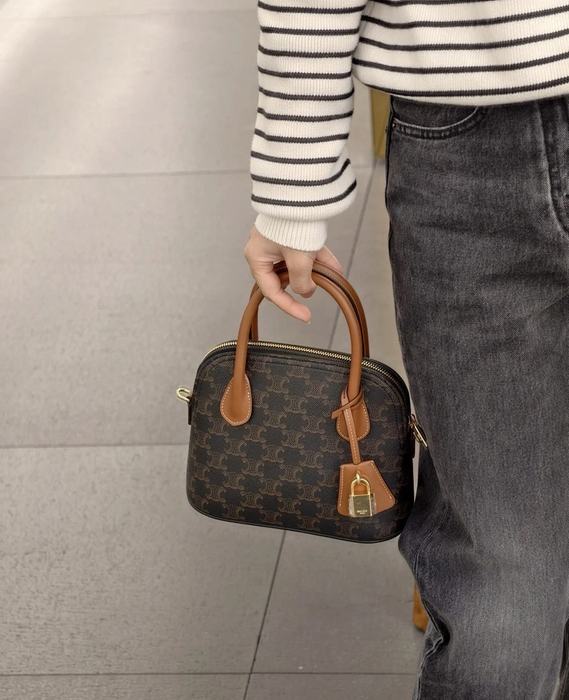 Celine Tote bag with stylish features Grey 01A 2