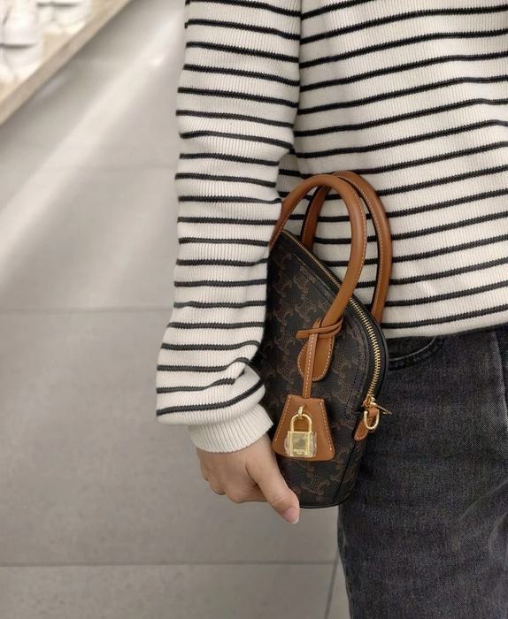 Celine Tote bag with stylish features Grey 01A 2