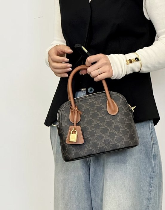 Celine Tote bag with stylish features Grey 01A 2