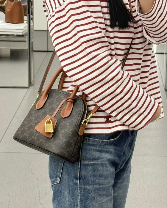 Celine Tote bag with stylish features Grey 01A 2