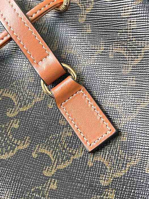 Celine Tote bag with stylish features Grey 01A