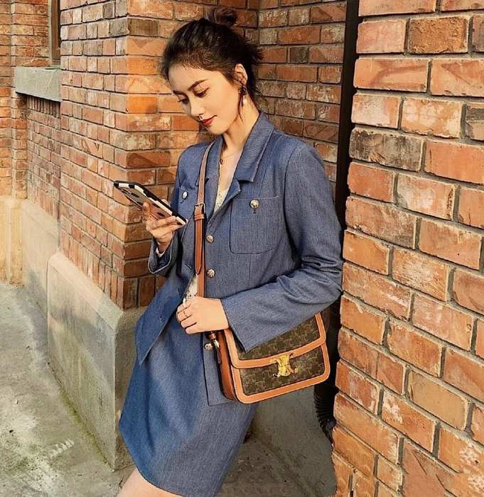 Celine Tote bag with stylish features Navy 01A 2