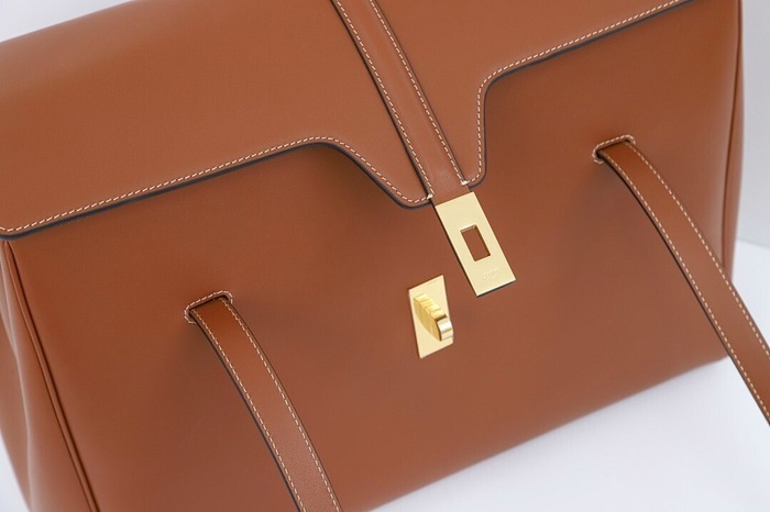 Celine Tote bag with stylish features Tan 01A