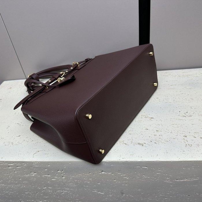 Celine Tote handbag with structured design Burgundy 01A