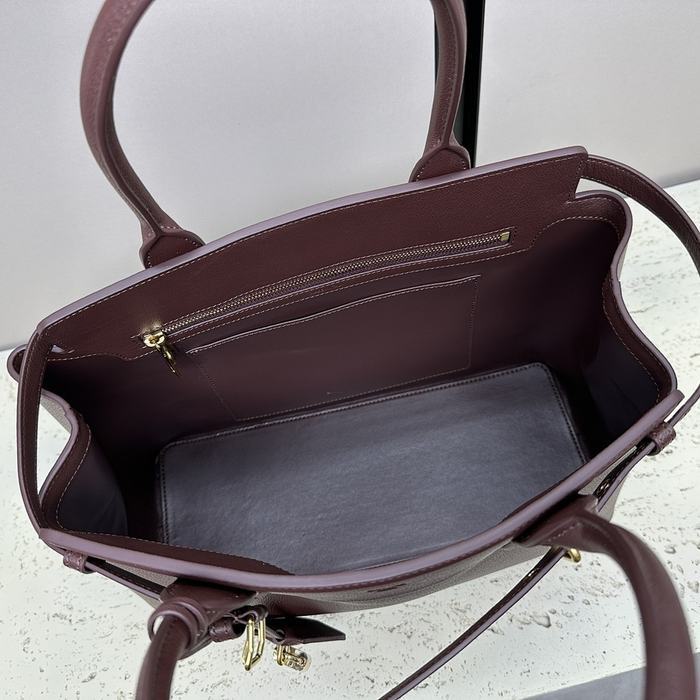 Celine Tote handbag with structured design Burgundy 01A