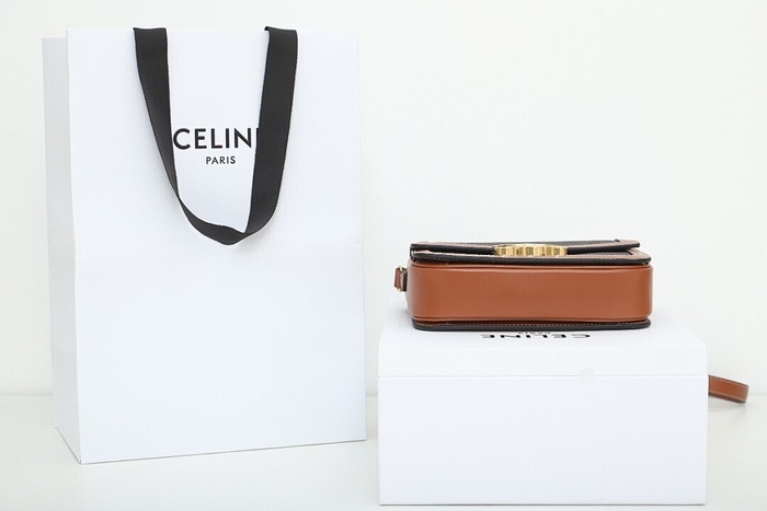 Celine Tote style 106 Brown 01A