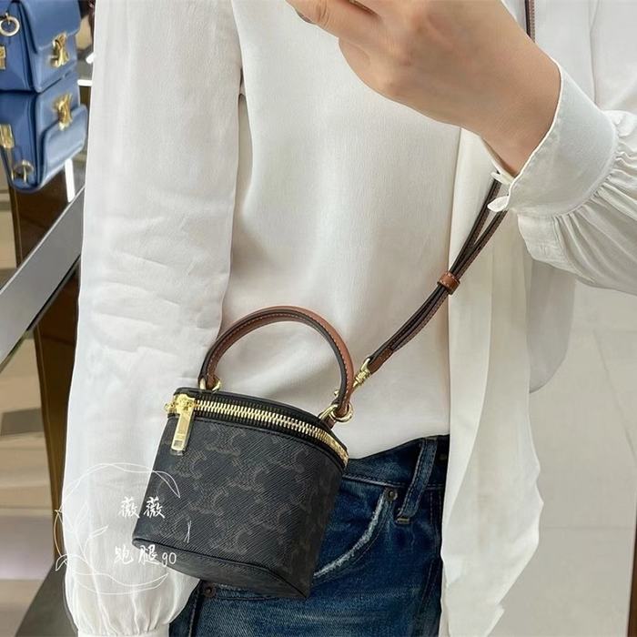 Celine Tote style 120 Brown 01A