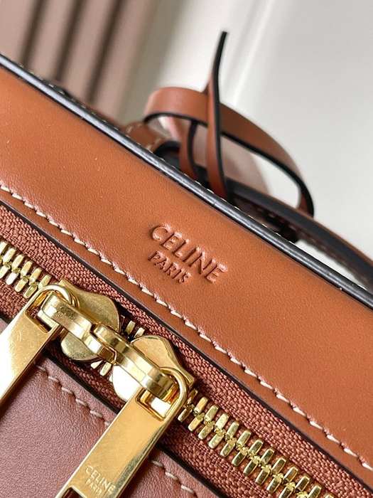 Celine Tote style 16 Tan 01A