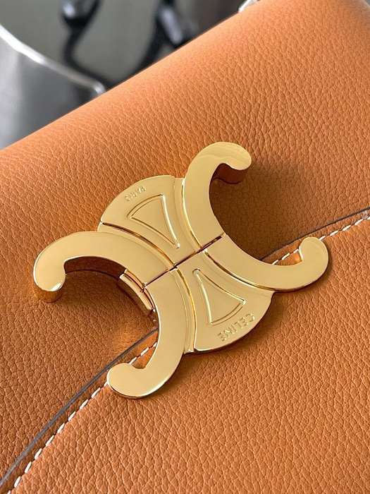 Celine Tote style 26 Tan 01A