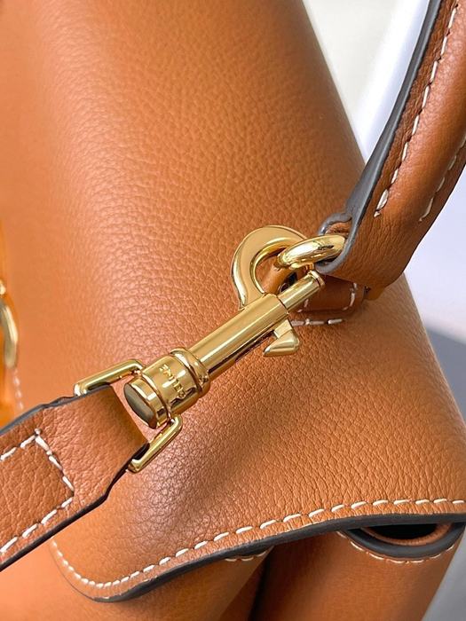 Celine Tote style 26 Tan 01A