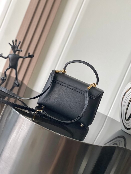 Celine Tote style 29 Black 01A