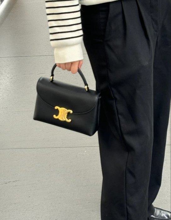 Celine Tote style 30 Black 01A