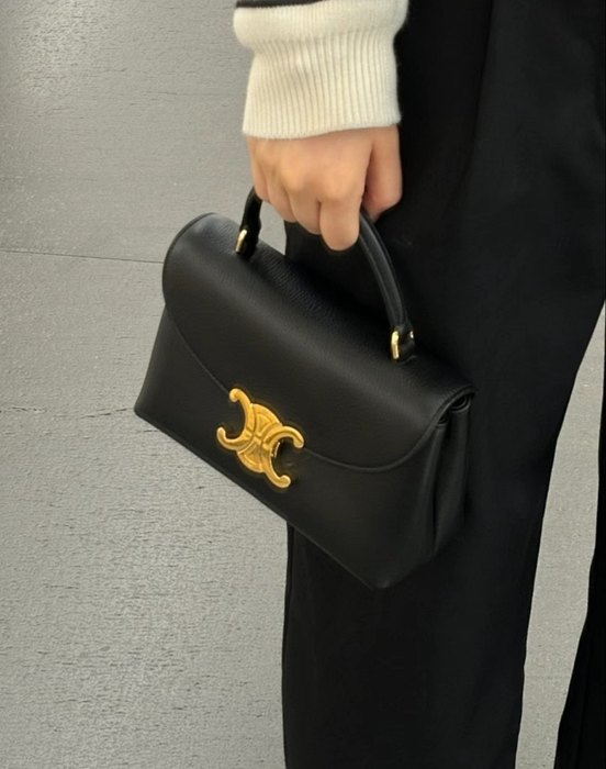 Celine Tote style 30 Black 01A