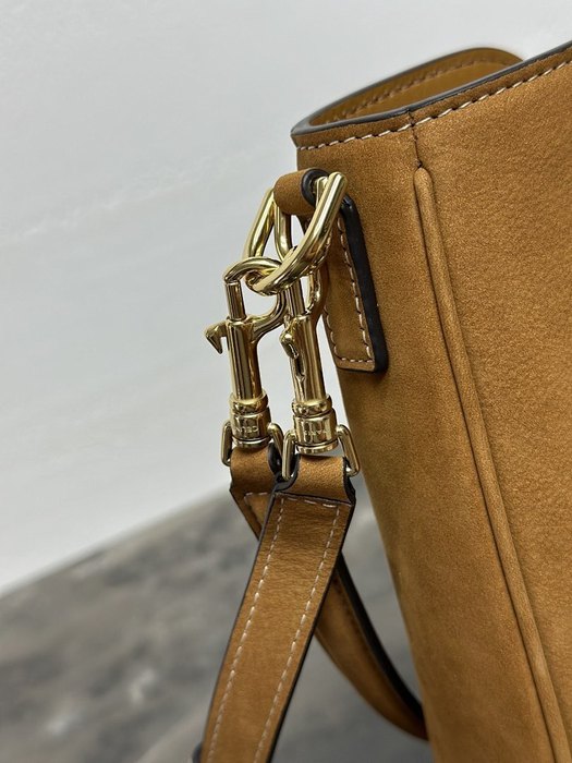 Celine Tote style 37 Tan 01A