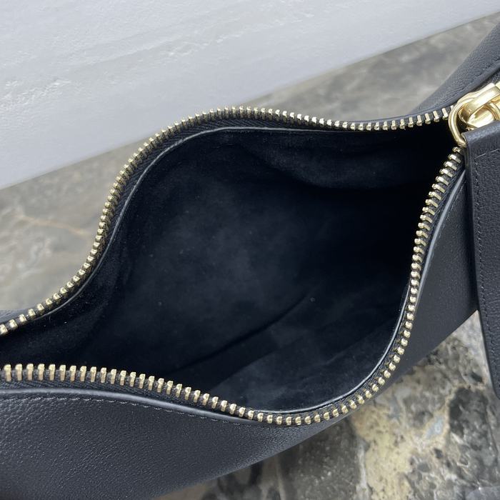 Celine Tote style 38 Black 01A