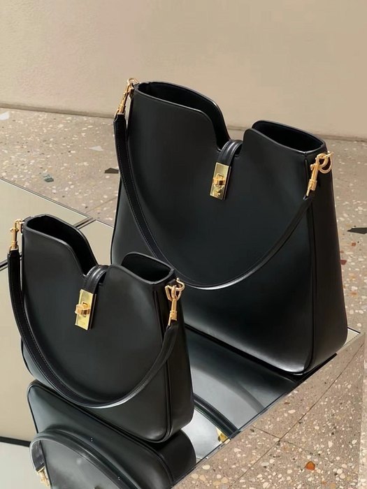 Celine Tote style 42 Black 01A