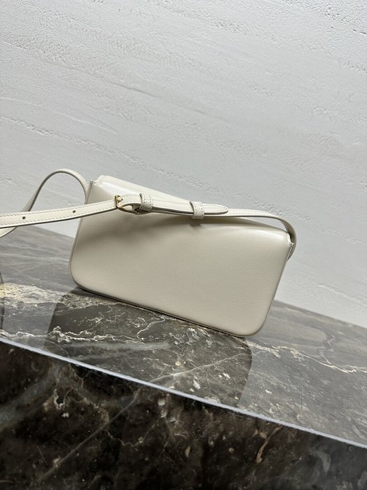 Celine Tote style 57 White 01A