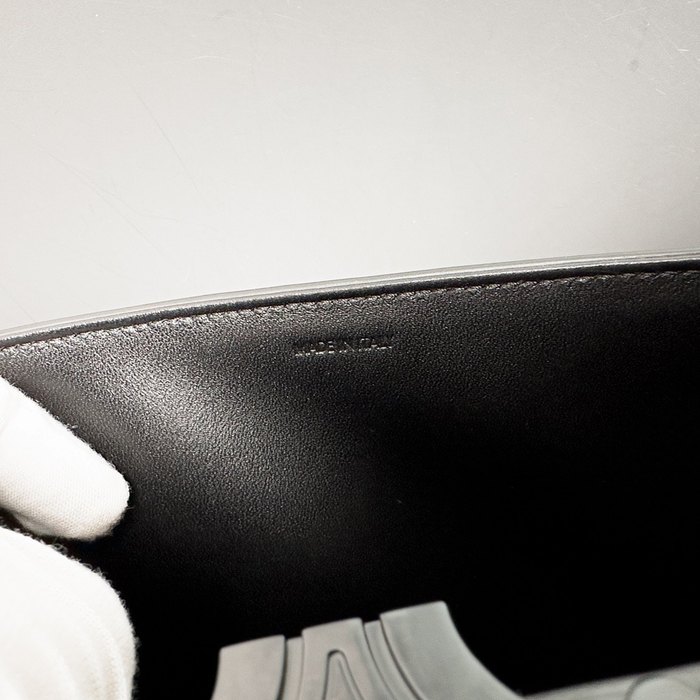 Celine Tote style 83 Black 01A 2