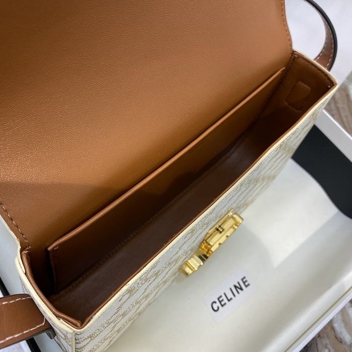 Celine Tote with elegant design traits Beige 01A 3