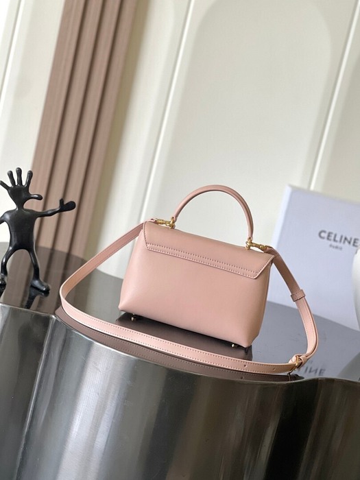 Celine Tote with elegant design traits Beige 01A