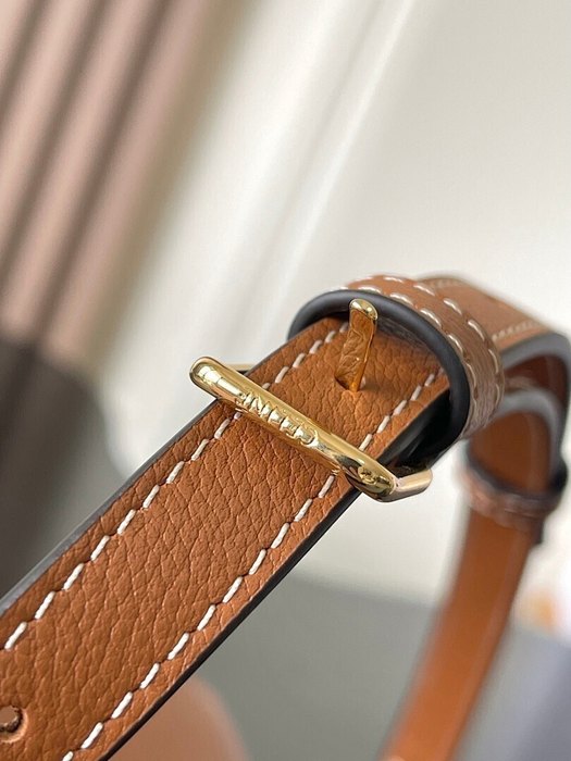 Celine Tote with elegant design traits Brown 01A